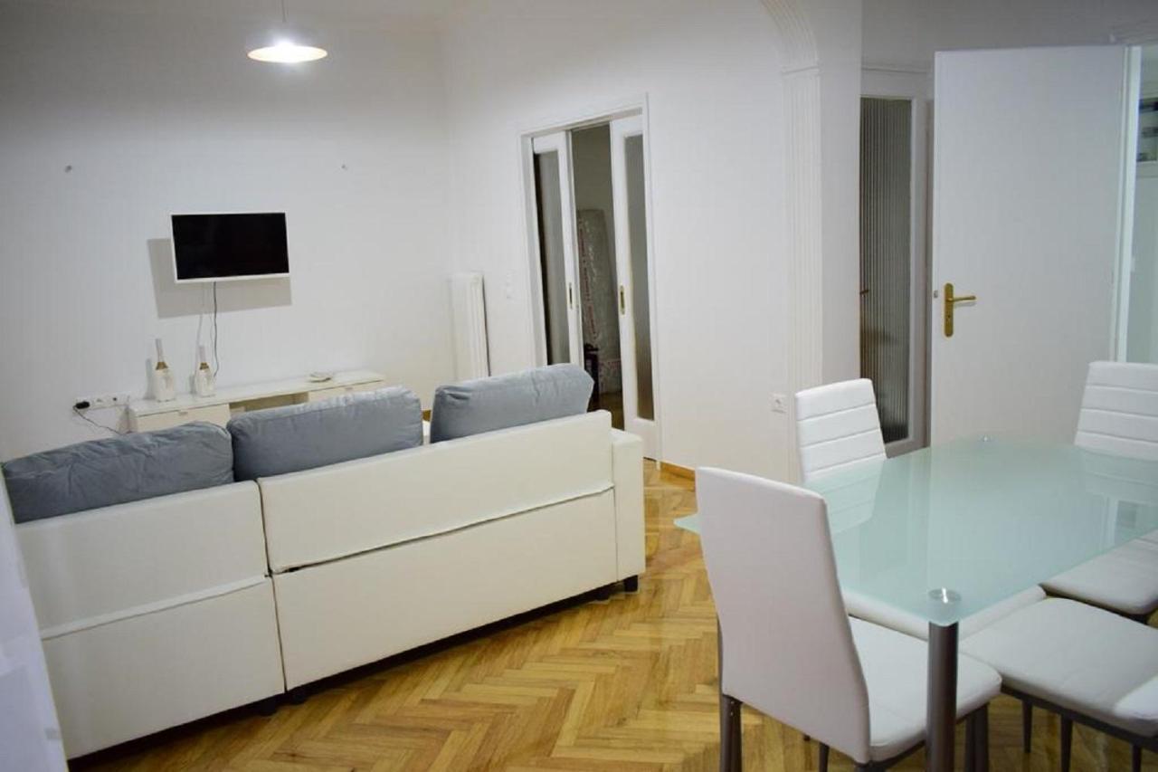 Beautiful Renovated Flat In Athens Apartamento Exterior foto
